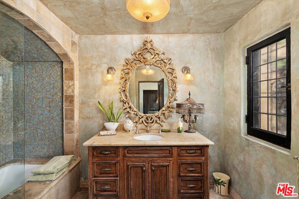MLS #24395028 image #44