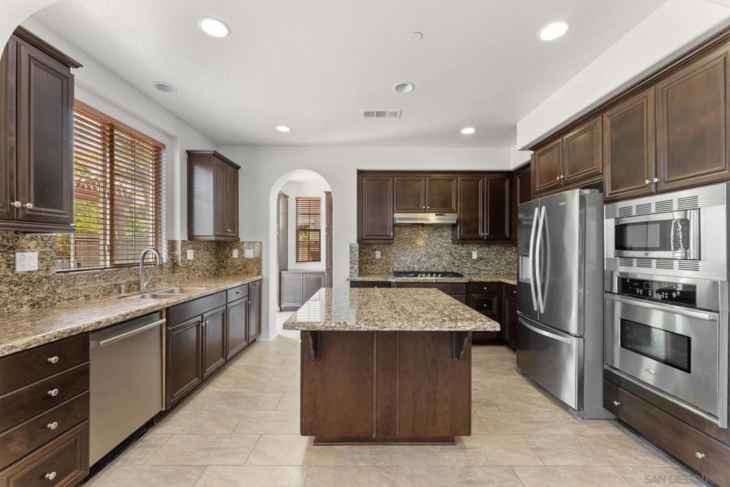 10449 Monterey Ridge Dr - photo 11