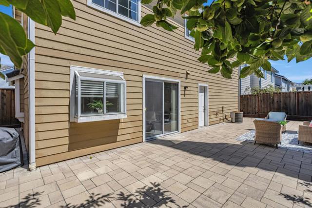 952 Coventry Way, Milpitas CA: https://media.crmls.org/mediaz/d8f7c7c5-5bcd-4a6c-997f-1eb95a65f2bd.jpg