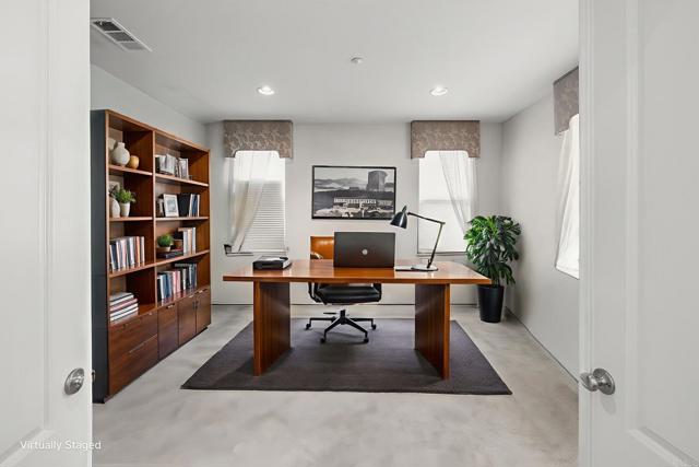 Detail Gallery Image 6 of 34 For 10353 Pinion, Escondido,  CA 92026 - 5 Beds | 4/1 Baths