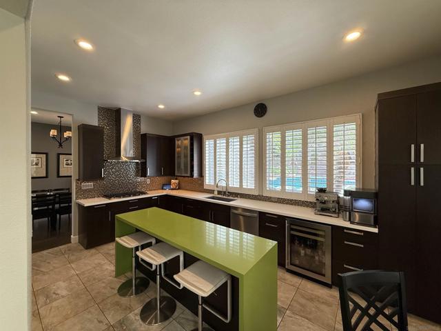 11770 FANTASIA CT., San Diego CA: https://media.crmls.org/mediaz/d8f8115b-c4b5-4093-8da7-14ec5c6e57e4.jpg