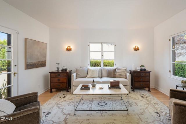 Detail Gallery Image 14 of 69 For 1110 E Mountain St, Glendale,  CA 91207 - 4 Beds | 3 Baths