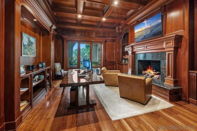 16590 Calle Familia, Rancho Santa Fe CA: https://media.crmls.org/mediaz/d8f8ee16-c03e-439e-b0c4-3f7d0b4d706c.jpg
