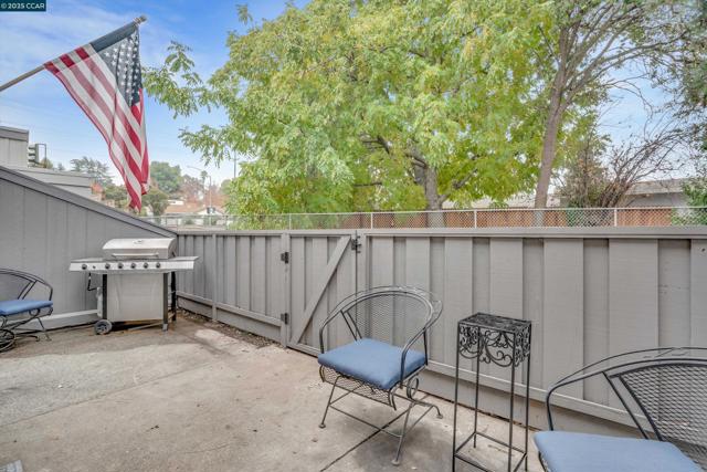1120 Kenwal Rd, Concord CA: https://media.crmls.org/mediaz/d8f98d3e-2b48-4a0e-9bae-30a4f3edd8d6.jpg