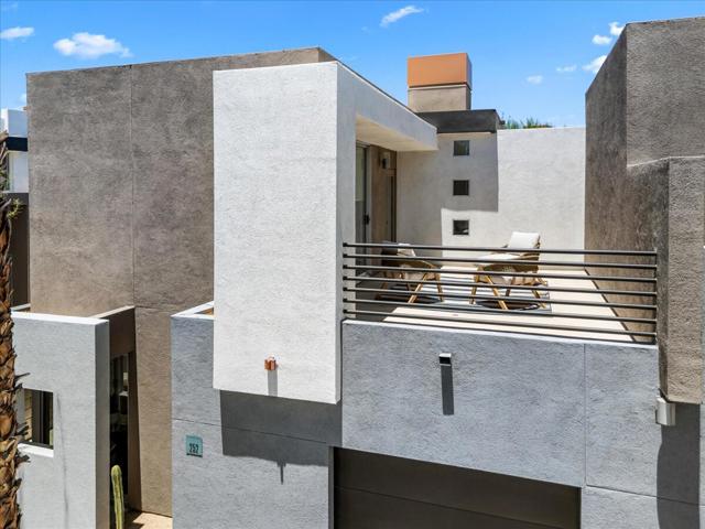 252 Breeze Loop, Palm Springs CA: https://media.crmls.org/mediaz/d8faff98-078c-4730-b88f-2c2189d50cd2.jpg