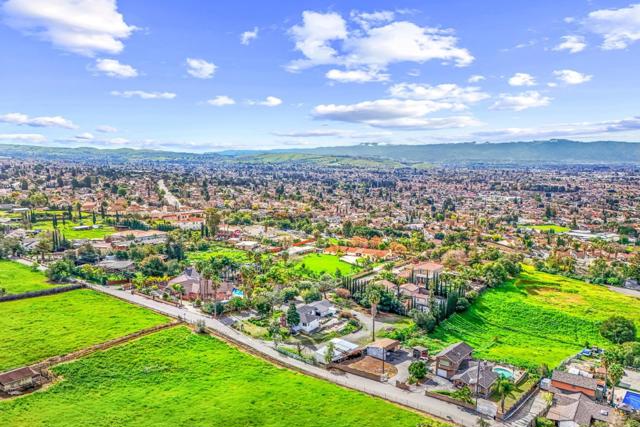 2363 Pleasant Acres Drive, San Jose CA: https://media.crmls.org/mediaz/d8fb0689-3b91-42df-9d80-34241a824d78.jpg