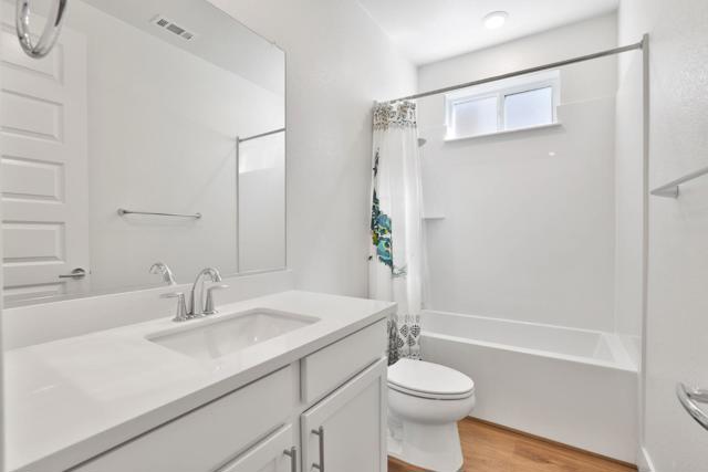 1435 El Camino Real, Santa Clara CA: https://media.crmls.org/mediaz/d8fb6a7a-af14-4a96-aeff-d4a470f345db.jpg