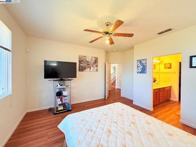 1322 Emerson Dr, Pittsburg CA: https://media.crmls.org/mediaz/d8fb733d-8356-4e91-ac52-e6b1c21ca6a2.jpg