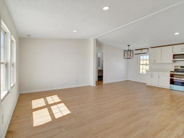 06-2204 Ocean Side Avenue-6