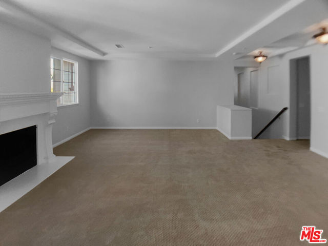 18944 Northern Dancer Lane, Yorba Linda CA: https://media.crmls.org/mediaz/d8fd90f1-2bbe-4441-a353-ae19edc1d07c.jpg