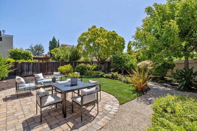 756 Davit Lane, Redwood City CA: https://media.crmls.org/mediaz/d8fdd7bc-4f7d-415b-b67d-ed7ccb10fa65.jpg
