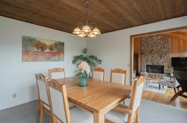 24935 Corte Poco, Salinas CA: https://media.crmls.org/mediaz/d8feb319-ab1c-4ea9-9310-f9e8f816188c.jpg