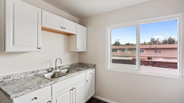 Detail Gallery Image 5 of 23 For 9739 Winter Gardens Blvd #10,  Lakeside,  CA 92040 - 2 Beds | 1 Baths