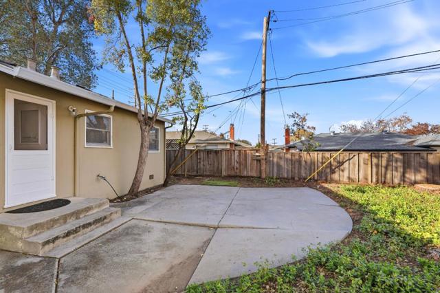 5164 Carter Avenue, San Jose CA: https://media.crmls.org/mediaz/d900587a-c891-4eba-9f68-969e1010525f.jpg