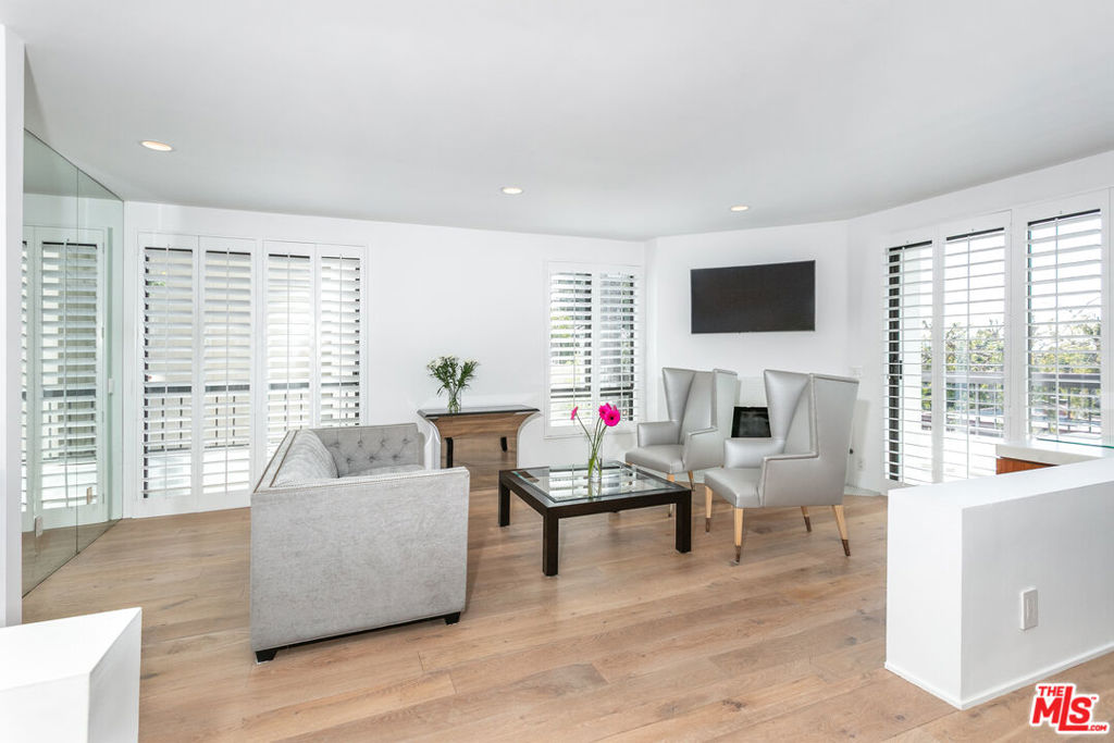 9033 Vista Grande Street #2
