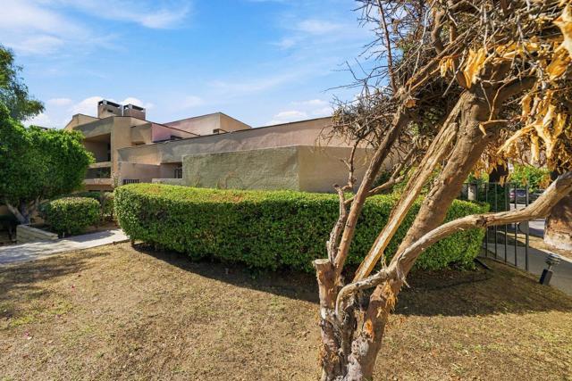 464 Village Square E, Palm Springs, CA 92262