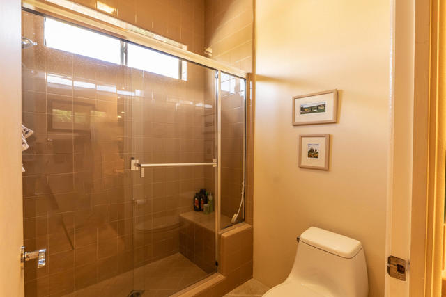 12 Via Elegante, Rancho Mirage CA: https://media.crmls.org/mediaz/d9017665-3784-42cd-82c3-37955af93c62.jpg
