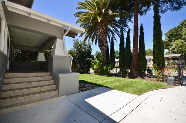 4544 Thornton Ave, Fremont CA: https://media.crmls.org/mediaz/d9040e16-0956-4295-ab53-ddd9b52b7574.jpg