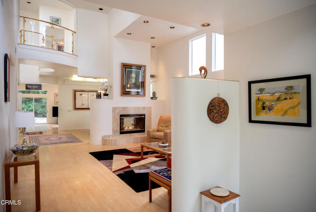 Drew Fenton | 360 N Skyewiay Road Los Angeles CA | MLS: 7432717