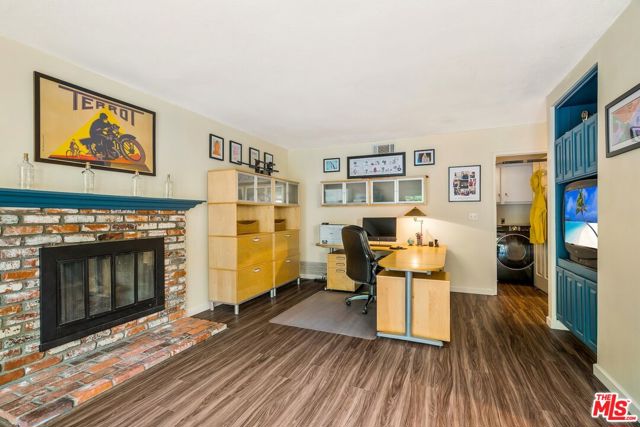 8389 Sedan Avenue, West Hills CA: https://media.crmls.org/mediaz/d90439e7-9626-4e21-afdc-c6e64aaf7e52.jpg