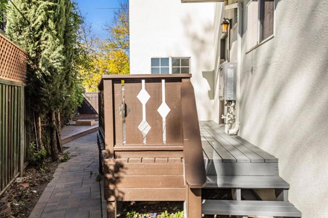 Image 45 of 54 For 2064 Alameda Way