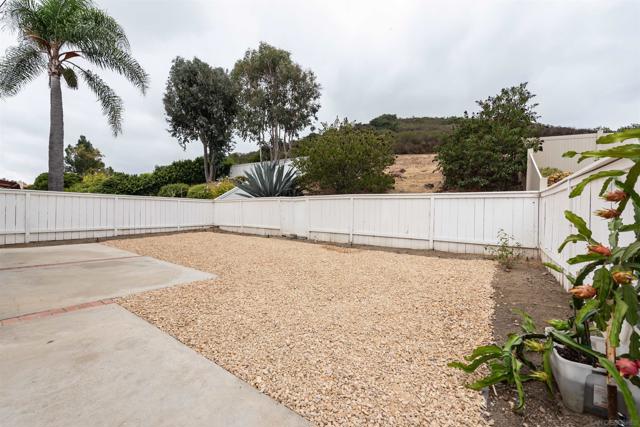 Image 31 of 45 For 11091 Avenida De Los Lobos