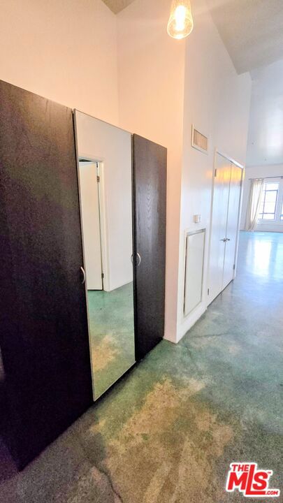 849 S Broadway, Los Angeles CA: https://media.crmls.org/mediaz/d907c0a4-34d1-4fb2-ae71-5dc6744ce9c5.jpg