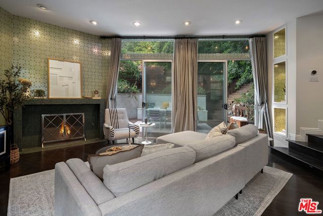 2180 Laurel Canyon Boulevard, Los Angeles CA: https://media.crmls.org/mediaz/d9080d54-3716-4776-b49b-41052b065233.jpg