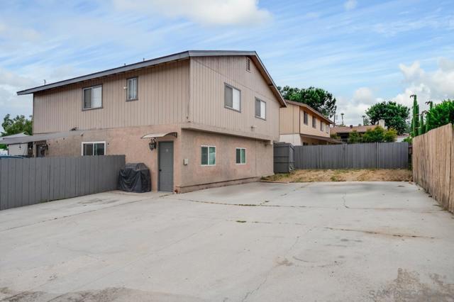 8713 15 Central Way, Spring Valley CA: https://media.crmls.org/mediaz/d908f3c0-8f2e-4f06-9b8c-a0fcd265c573.jpg