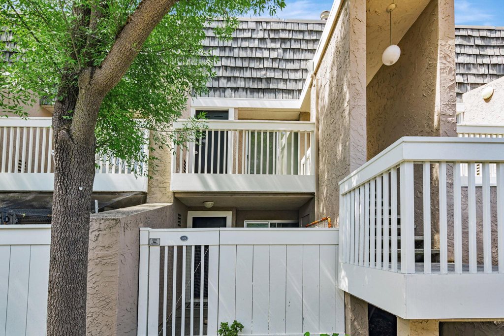 675 Sharon Park Dr #245