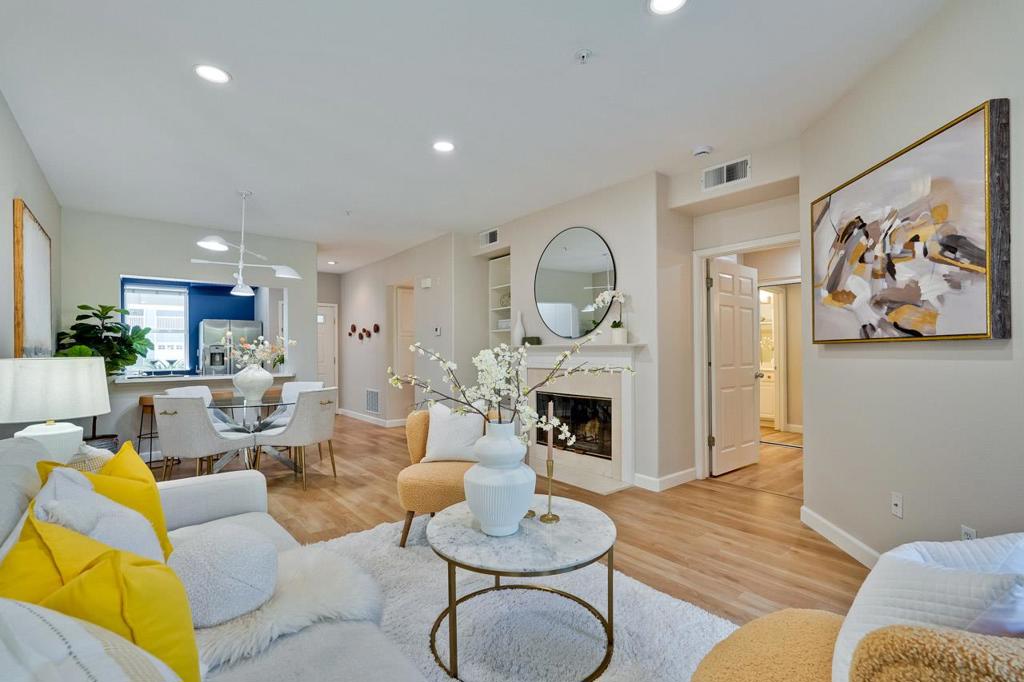 903 Sunrose Terrace #103