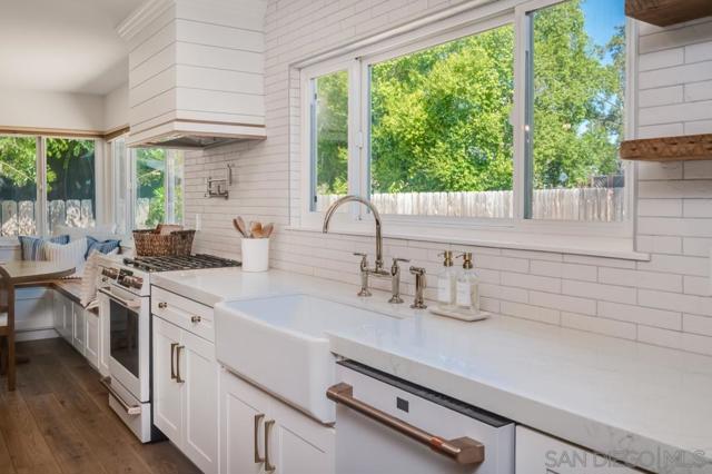 7634 Flag Lake, San Diego CA: https://media.crmls.org/mediaz/d90c25fa-1fc1-486f-af80-d98db41bb7dc.jpg