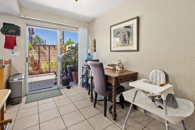 4754 68th St, San Diego CA: https://media.crmls.org/mediaz/d90cb14a-a3a8-4635-8c65-5e798fbb9b58.jpg