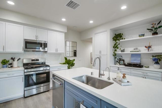 Detail Gallery Image 4 of 55 For 317 Brookside Way, Santee,  CA 92071 - 2 Beds | 2/1 Baths