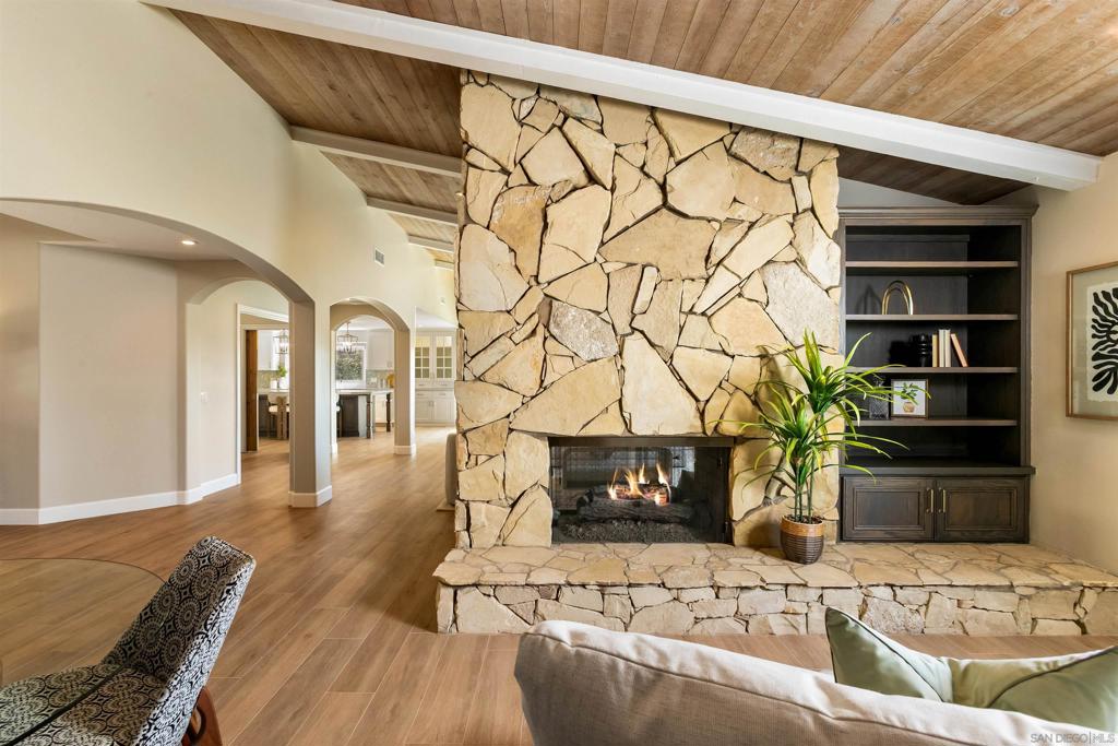13324 Avenida La Valencia - photo 17
