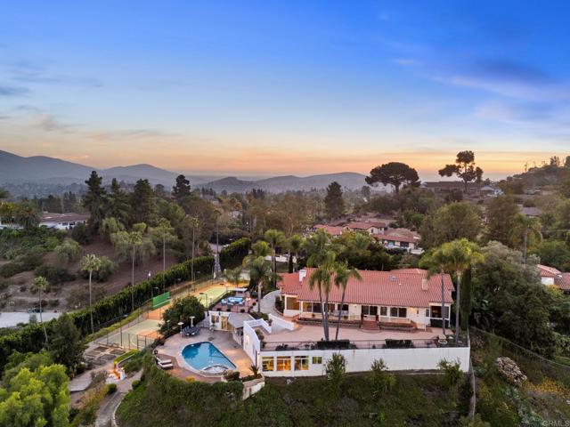 Detail Gallery Image 24 of 75 For 10310 Fuerte Dr, La Mesa,  CA 91941 - 7 Beds | 7/1 Baths