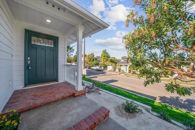 570 Savoy St, San Diego, California 92106, 3 Bedrooms Bedrooms, ,2 BathroomsBathrooms,Single Family Residence,For Sale,Savoy St,250016858SD