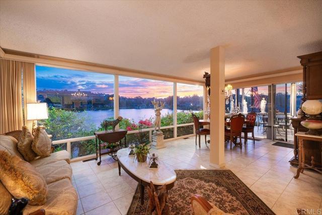 1499 La Linda Drive, San Marcos CA: https://media.crmls.org/mediaz/d90e337c-a72f-48fa-a1f5-951596c95efd.jpg