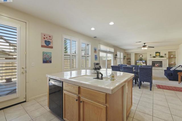 Image 34 of 53 For 5854 Riverbank Cir