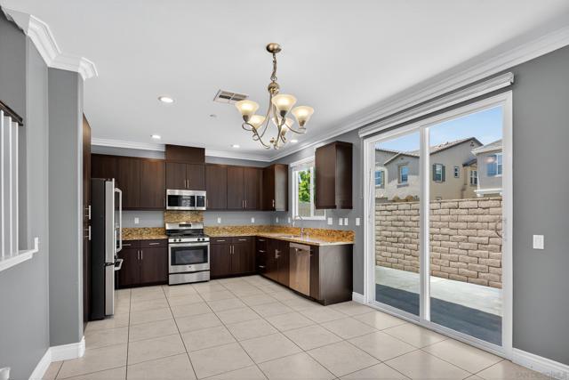 Image 9 of 37 For 42921 Avenida Amistad