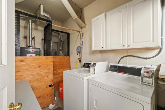 1172 Clinton Street, Redwood City CA: https://media.crmls.org/mediaz/d9117f75-b45e-49d5-a702-060966a27f89.jpg