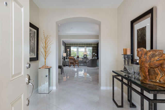 Image 4 of 43 For 1850 Savanna Way