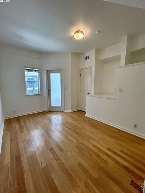 25 Jennifer Place, San Francisco, California 94107, 1 Bedroom Bedrooms, ,1 BathroomBathrooms,Condominium,For Sale,Jennifer Place,41068507