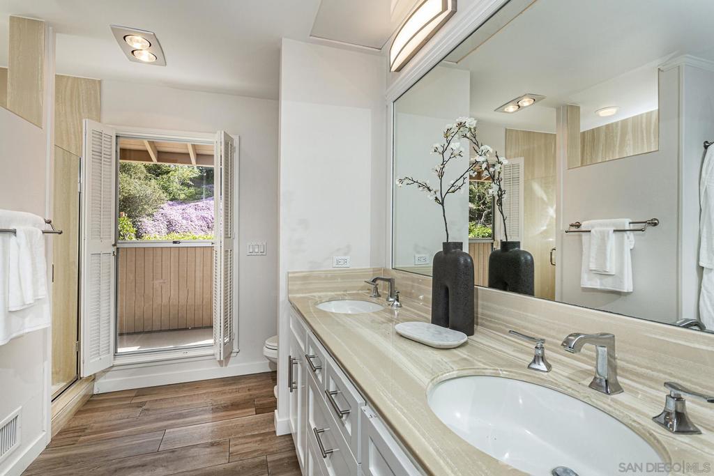 MLS #250035434SD image #16