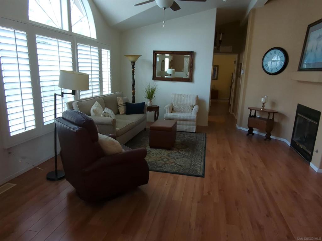 444 El Camino Real - photo 4