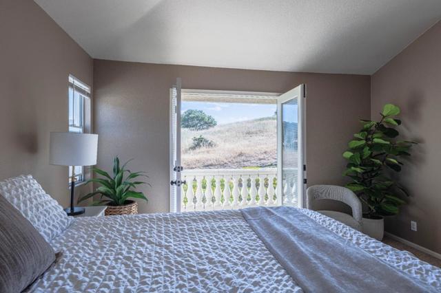 27320 Bavella Way, Salinas CA: https://media.crmls.org/mediaz/d916ad73-f036-4cd5-ab58-4a98df886dc4.jpg