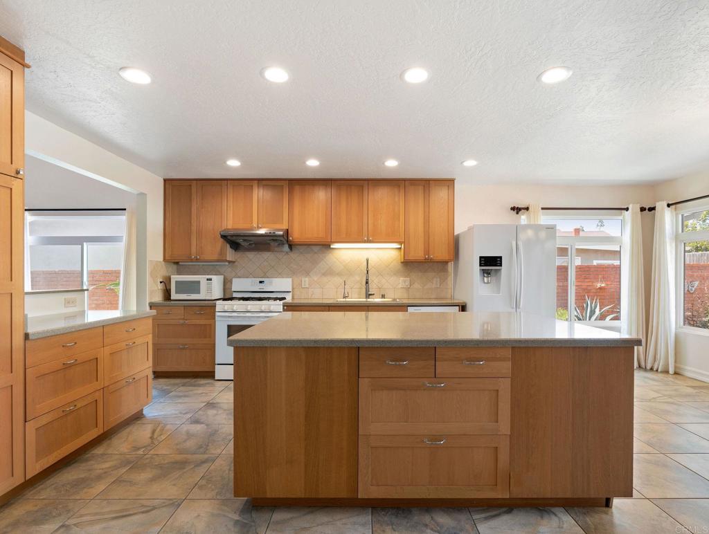 11413 Surco Drive - photo 8