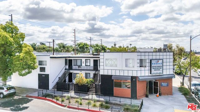 5940 San Fernando Road, Glendale CA: https://media.crmls.org/mediaz/d91750d7-d96d-4e72-b7ab-f579de7244ed.jpg