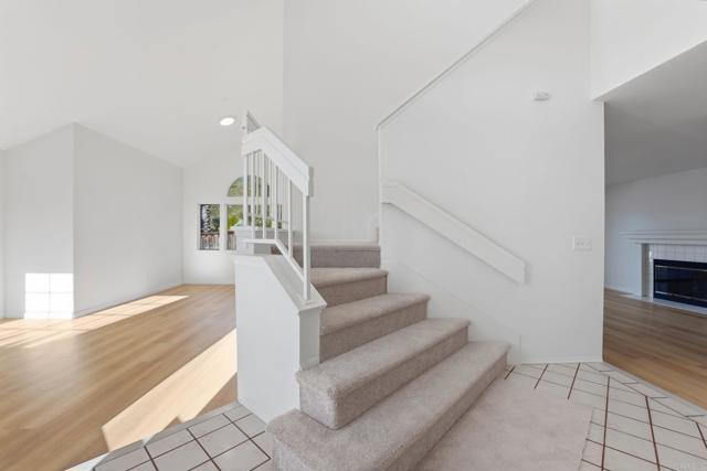 Detail Gallery Image 4 of 52 For 14493 Corte Lampara, San Diego,  CA 92129 - 3 Beds | 2/1 Baths