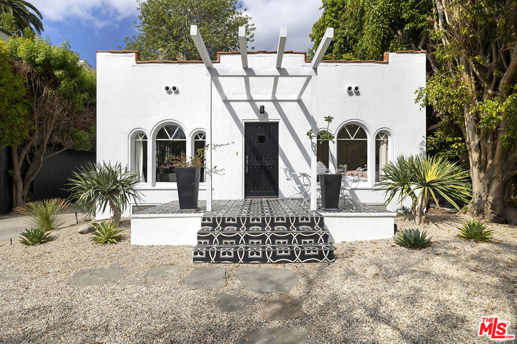 639 Westbourne Drive